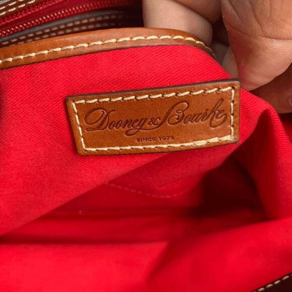 Dooney & Bourke Small Pebble Lexington Black Leather Purse & Wallet - Picture 4 of 9